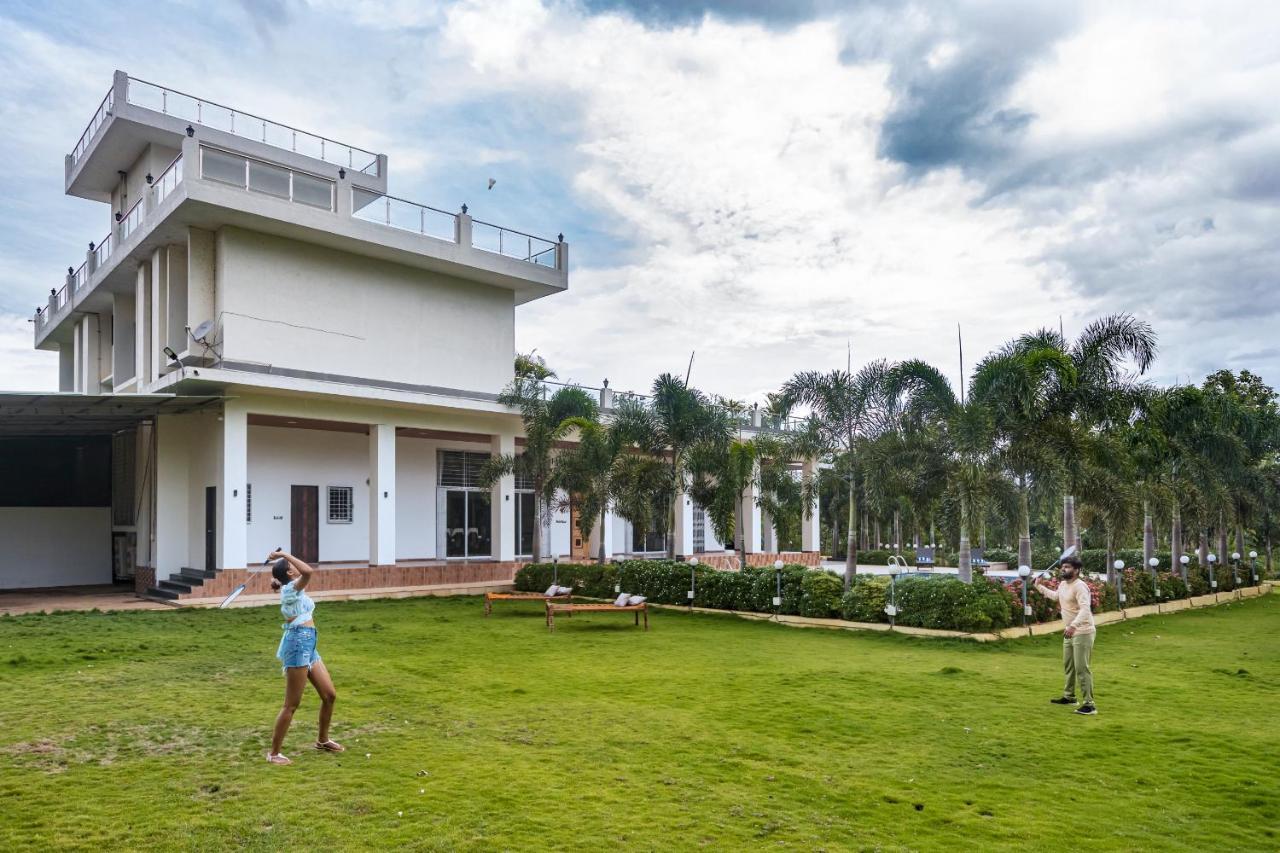 Saffronstays Odyssey, Karjat - 10 Acres Pet-Friendly Estate With Swimming Pool Chinchavli Exterior photo