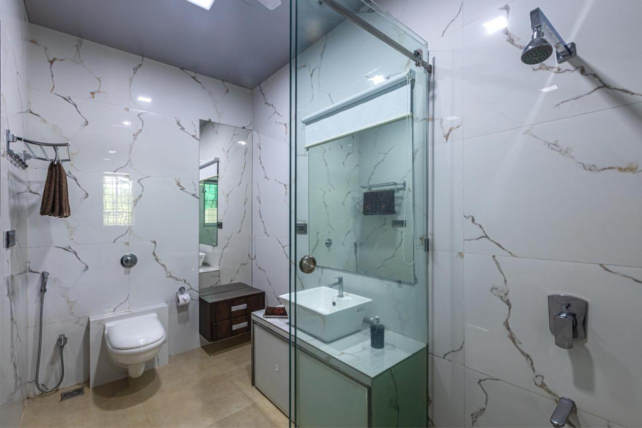 Saffronstays Odyssey, Karjat - 10 Acres Pet-Friendly Estate With Swimming Pool Chinchavli Exterior photo